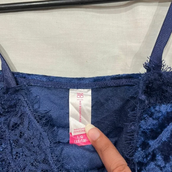 Blue velvet camisole - Picture 7 of 10